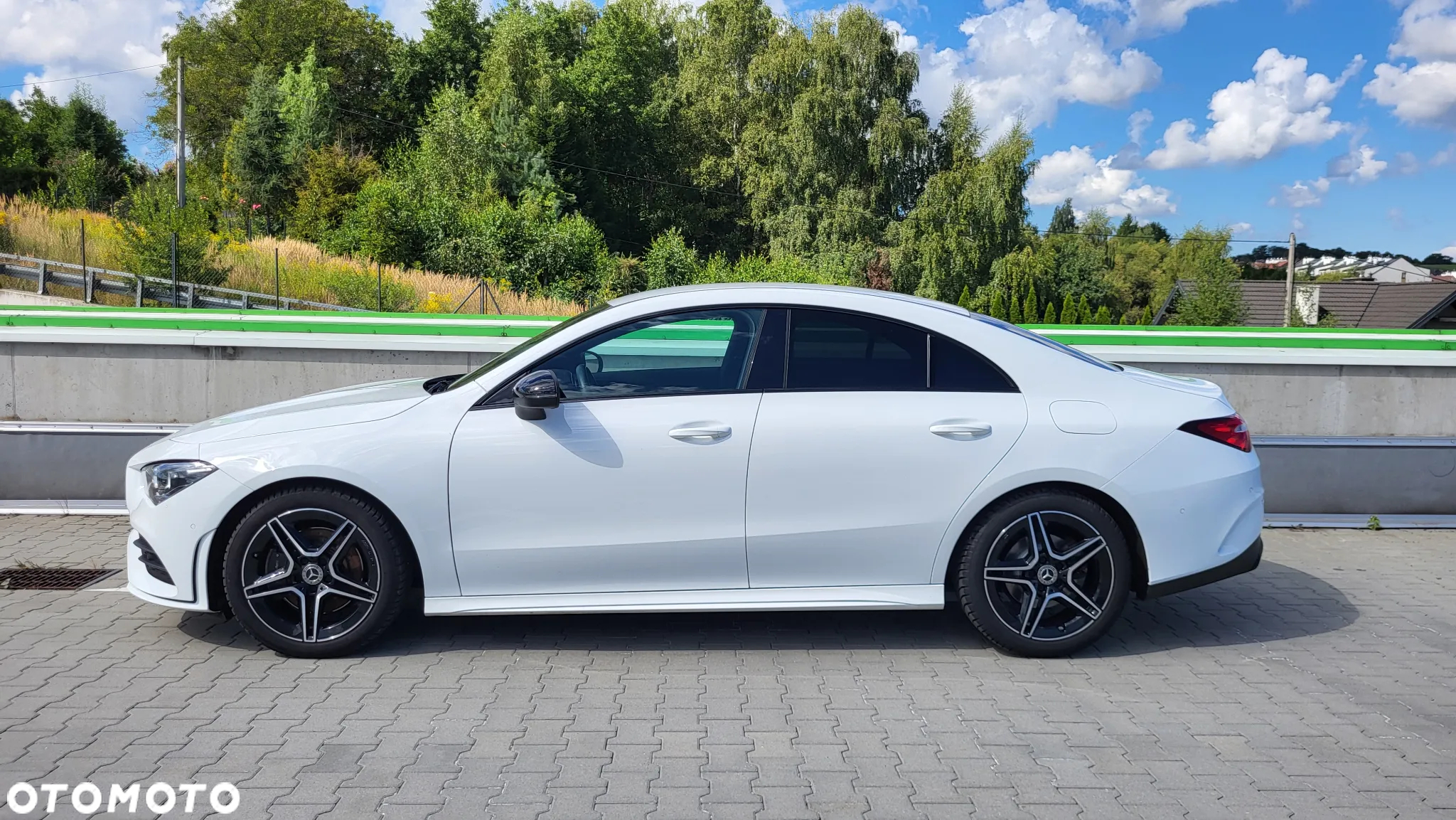 Mercedes-Benz CLA 200 AMG Line - 3