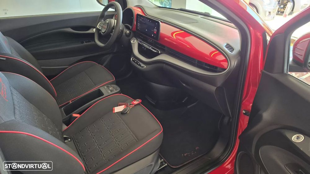Fiat 500e RED — fotografia 47