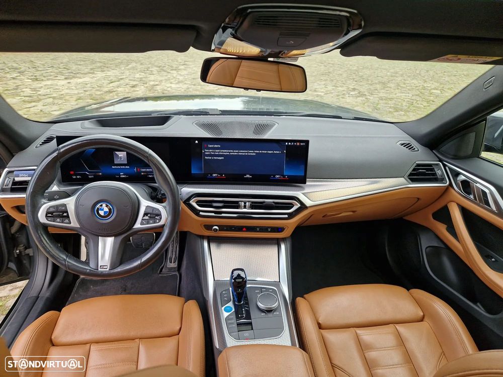 BMW i4 eDrive40 Desportiva M - 23