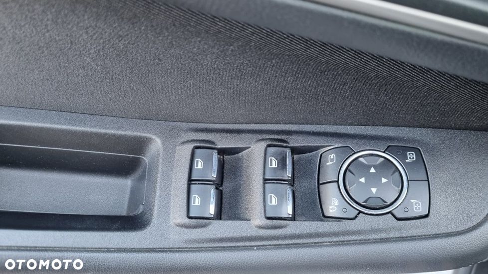 Ford S-Max 2.0 TDCi Titanium - 17