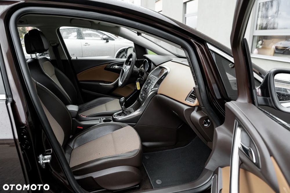 Opel Astra - 25