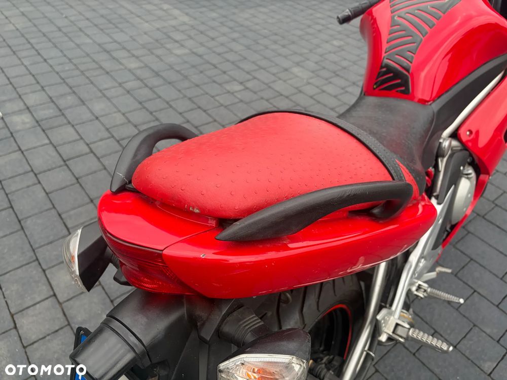 Kawasaki ER - 12