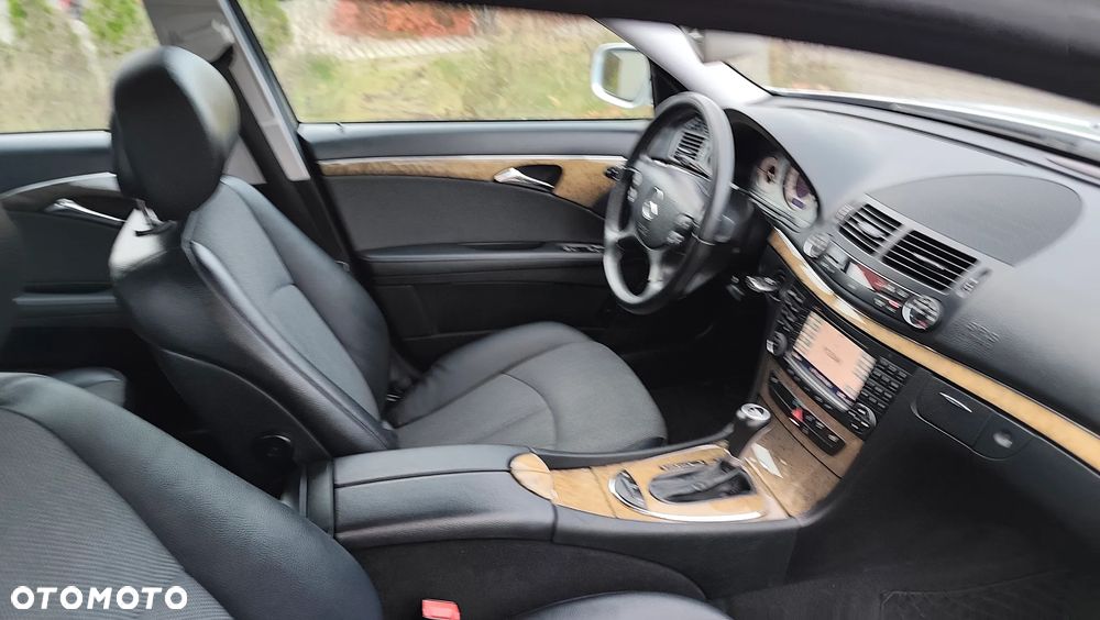 Mercedes-Benz Klasa E 320 CDI Avantgarde - 35
