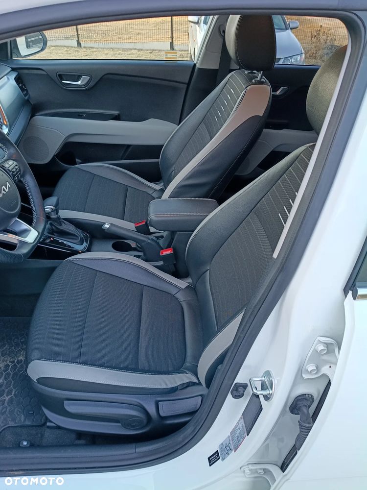 Kia Stonic 1.0 T-GDI L Business Line DCT - 12