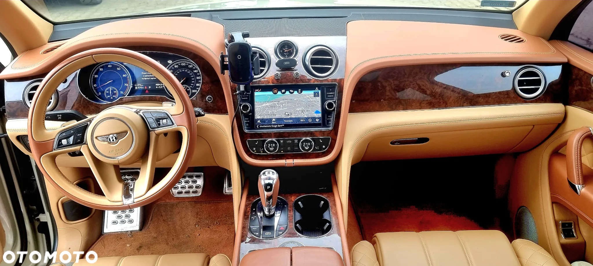 Bentley Bentayga - 22