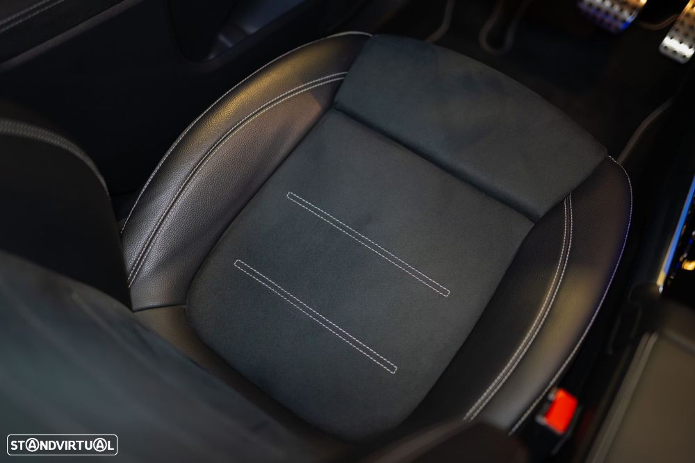 Mercedes-Benz B 250 e AMG Line - 33