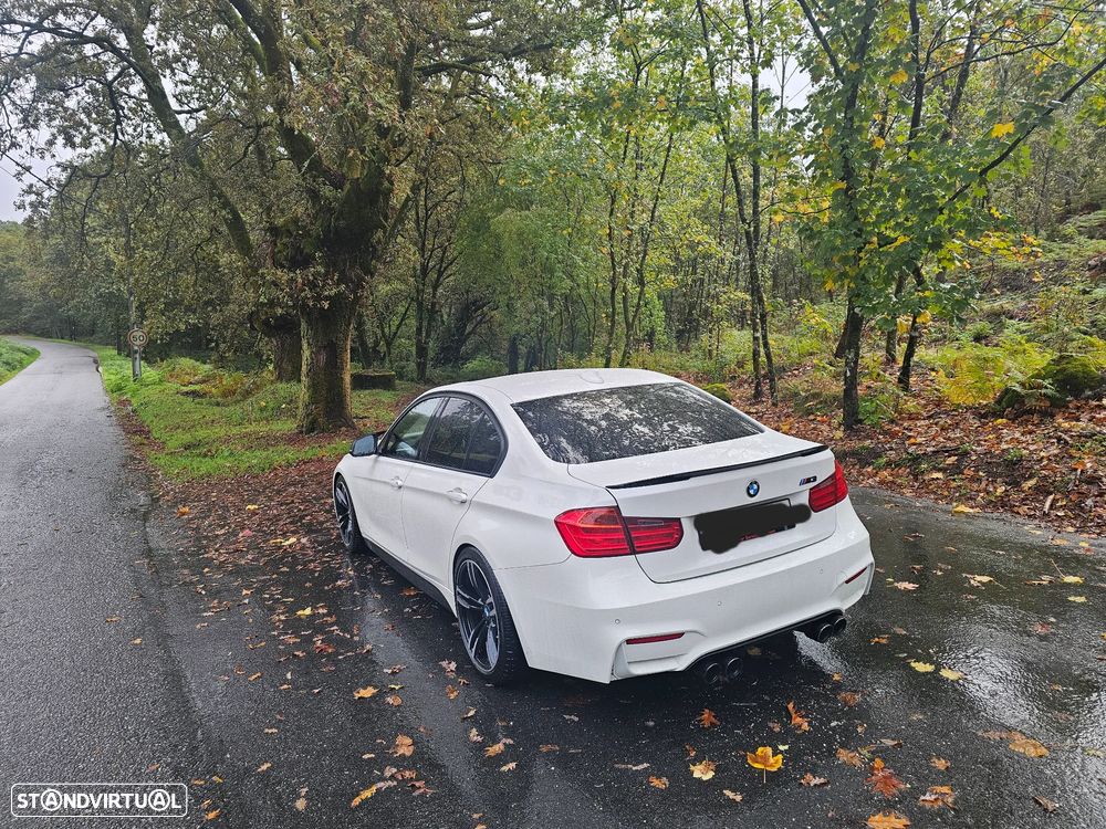 BMW 318 d M Sport - 4