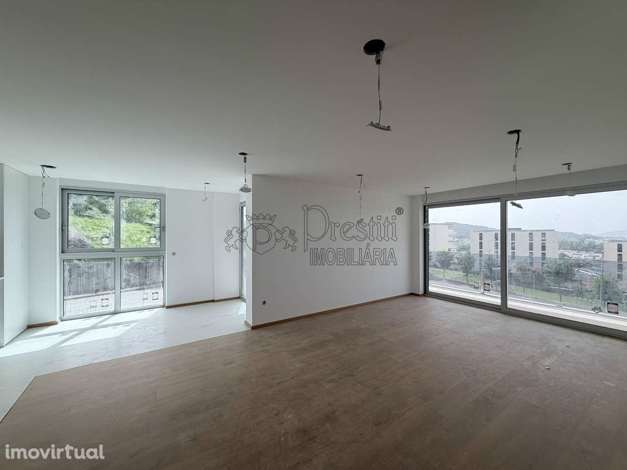 Apartamento T2 para Arrendar em Guimarães - desde 900€ - Grande imagem: 2/11