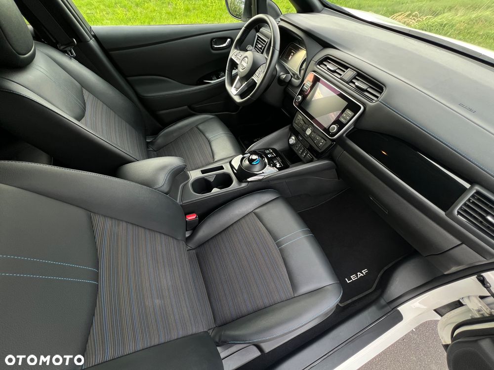 Nissan Leaf 62 kWh e+ N-Connecta - 19