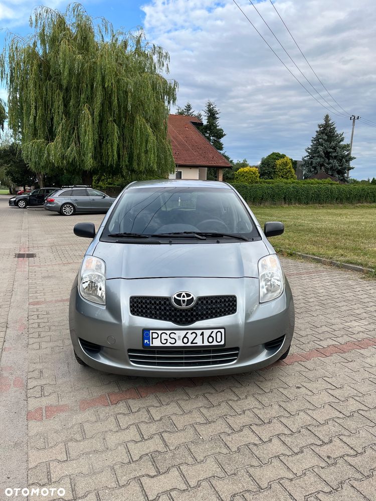 Toyota Yaris 1.0 VVT-i - 2
