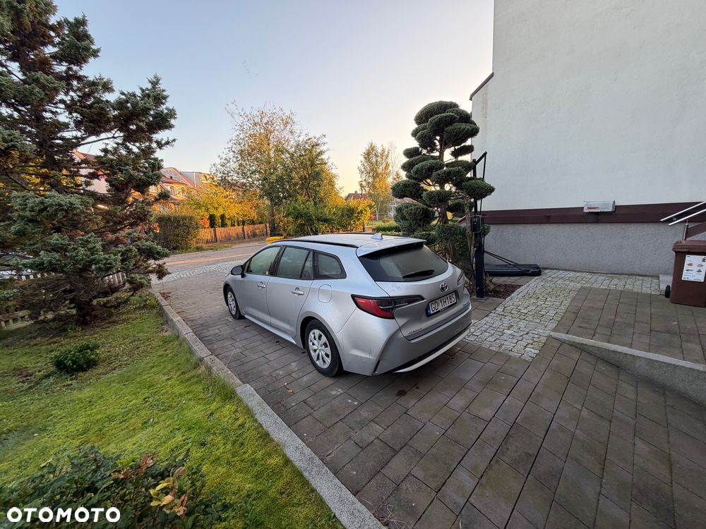 Toyota Corolla - 4