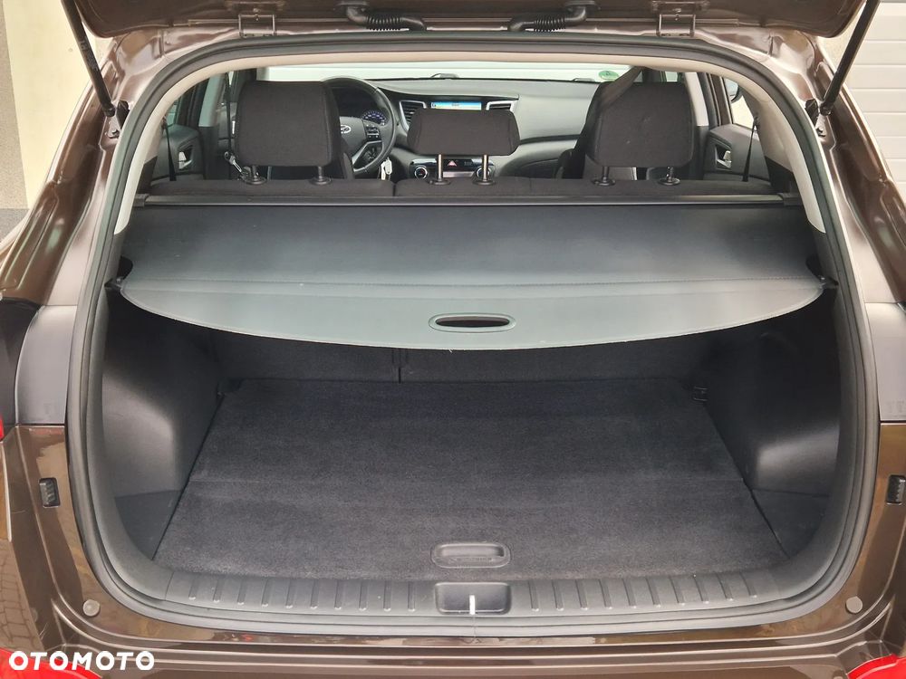 Hyundai Tucson 1.6 GDI BlueDrive Design 2WD - 38