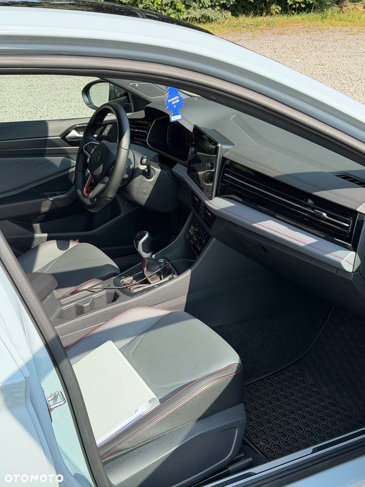 Volkswagen Jetta - 28