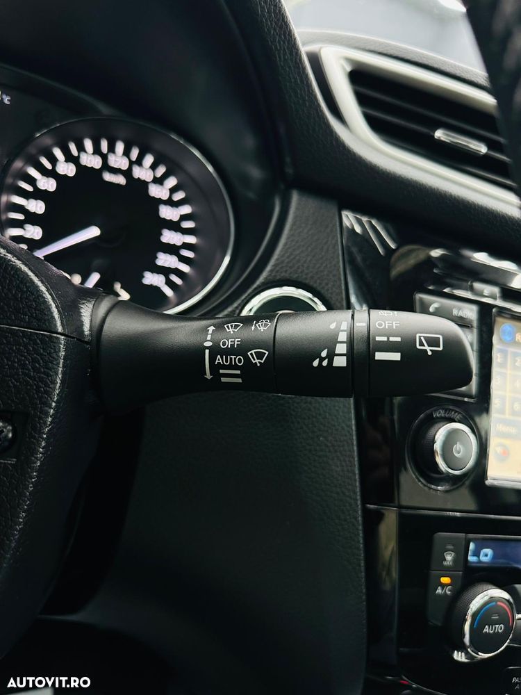 Nissan Qashqai 1.2 DIG-T TEKNA - 32