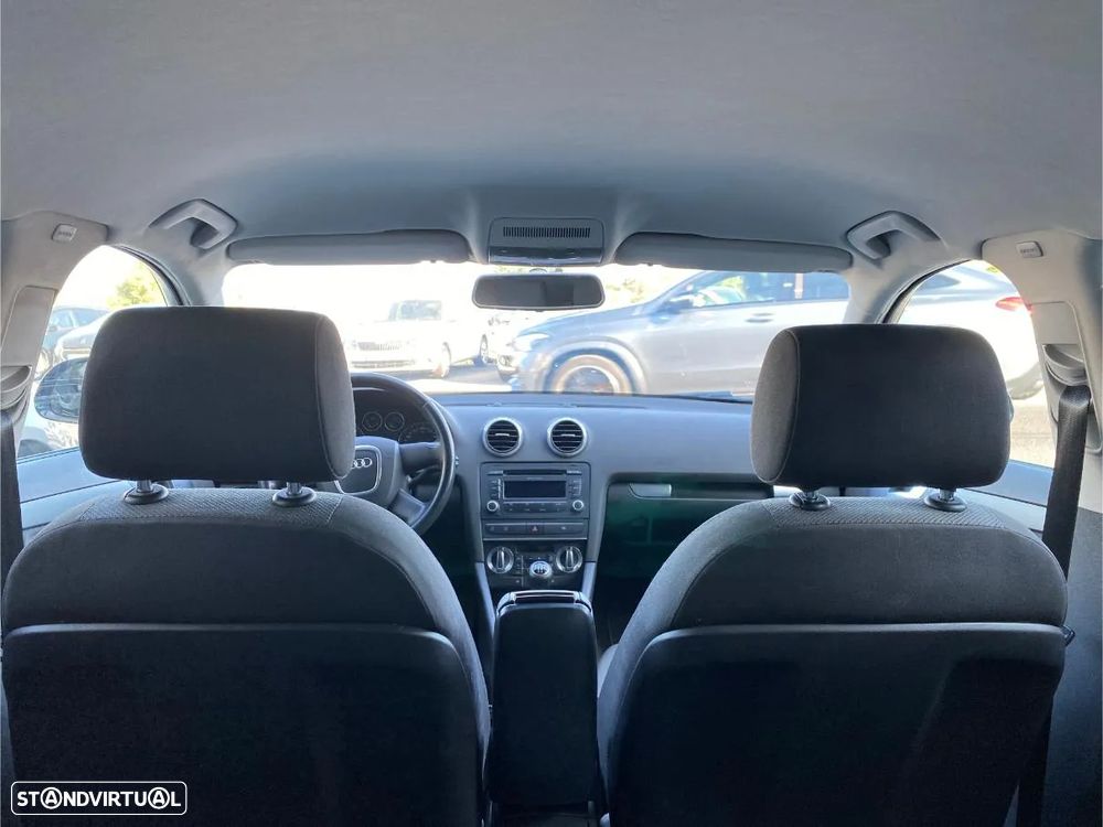 Audi A3 Sportback 1.6 TDI Attraction - 9