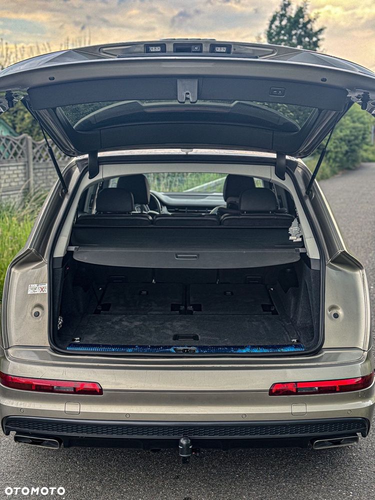 Audi Q7 - 12
