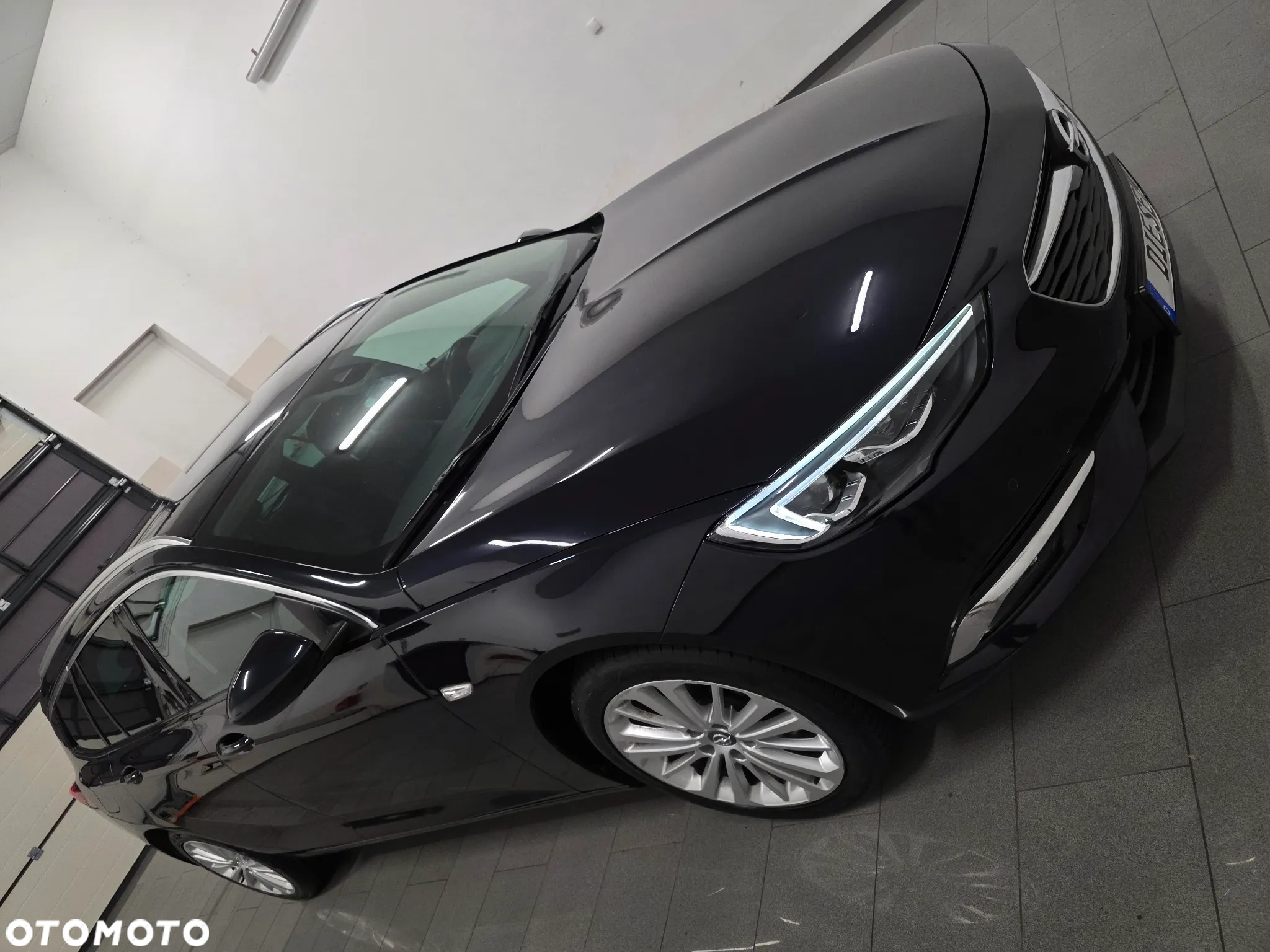 Opel Insignia Sports Tourer 2.0 Diesel Exclusive - 3