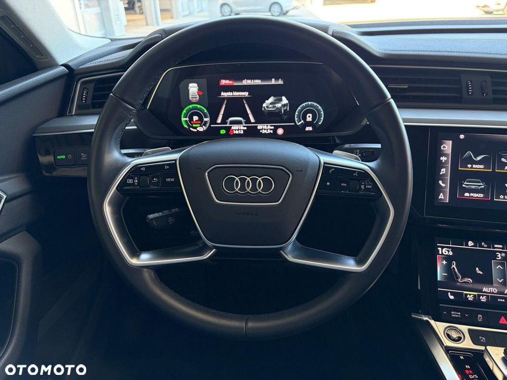 Audi e-tron Sportback - 15