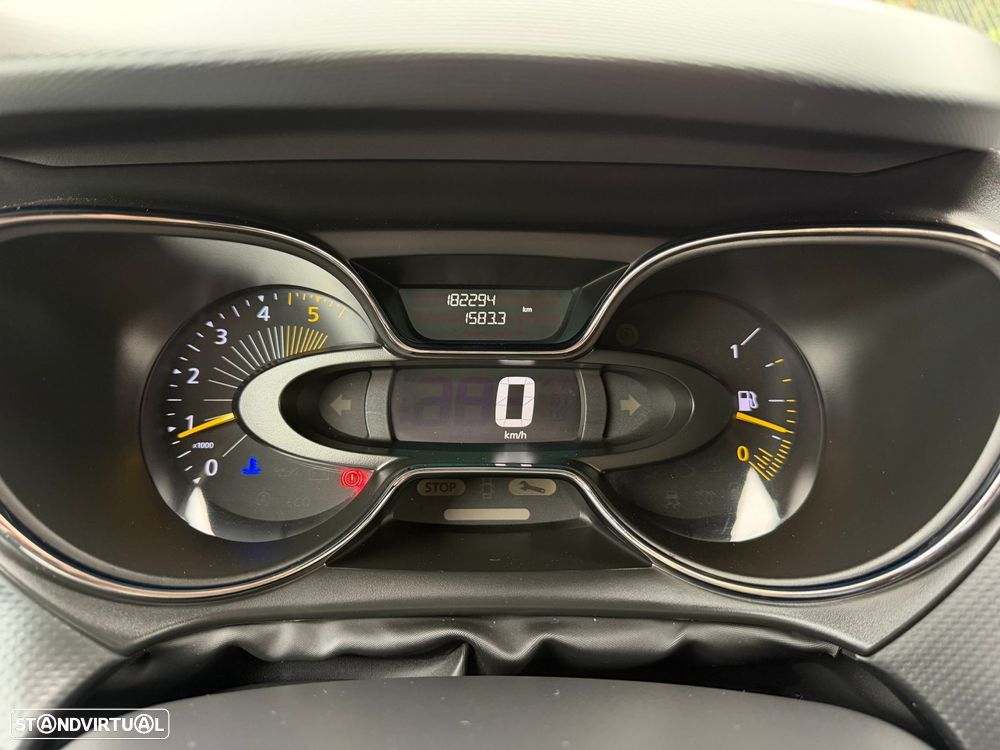 Renault Captur 1.5 dCi Exclusive - 17