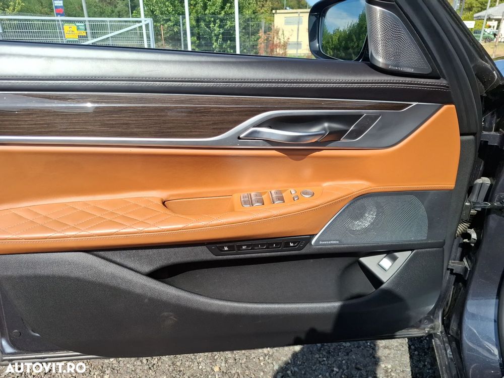BMW Seria 7 - 21