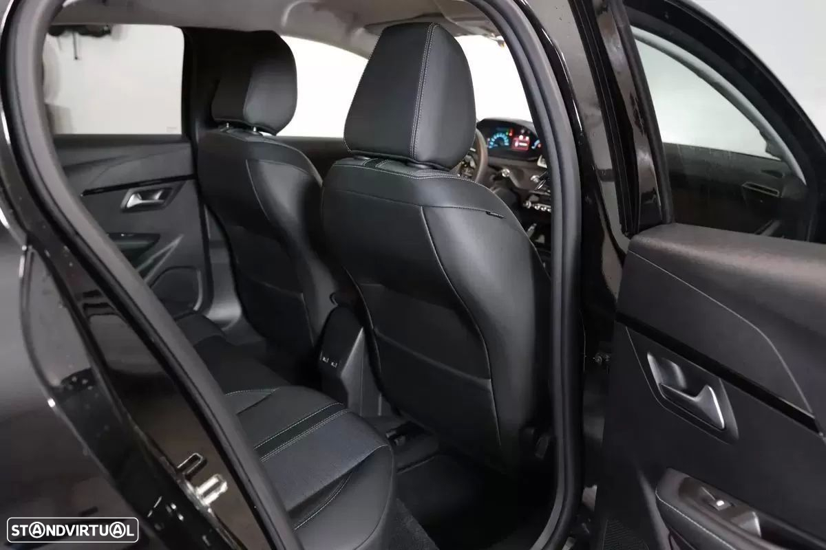 Peugeot e-208 50 kWh Allure - 22