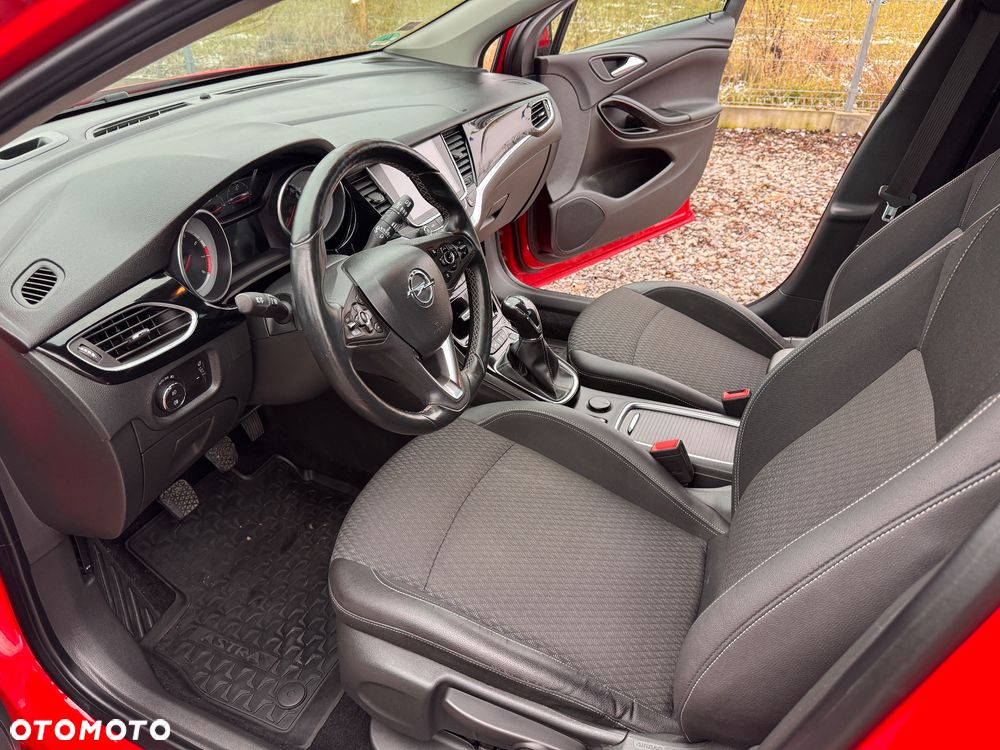 Opel Astra 1.4 Turbo Innovation - 29