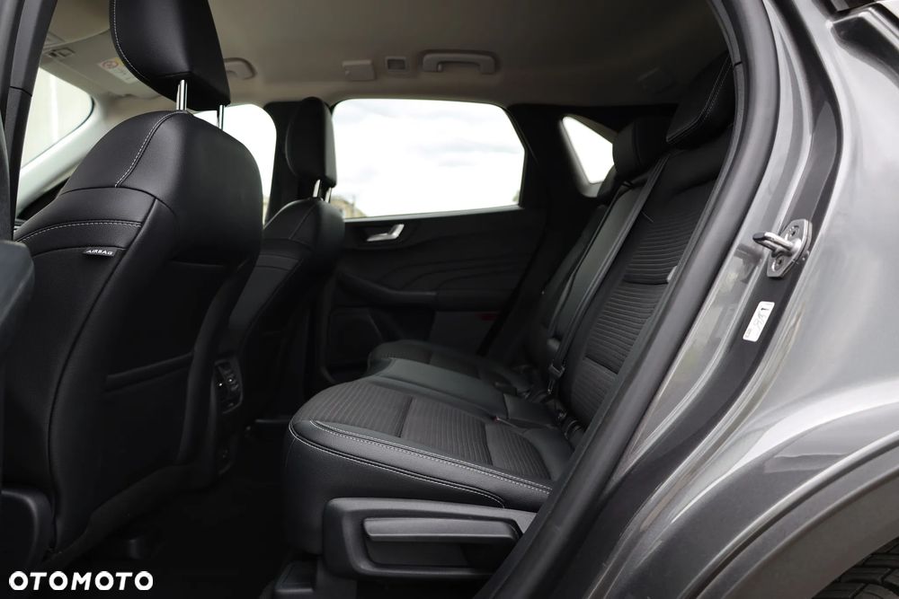 Ford Kuga 2.5P PHEV FWD Titanium X - 24