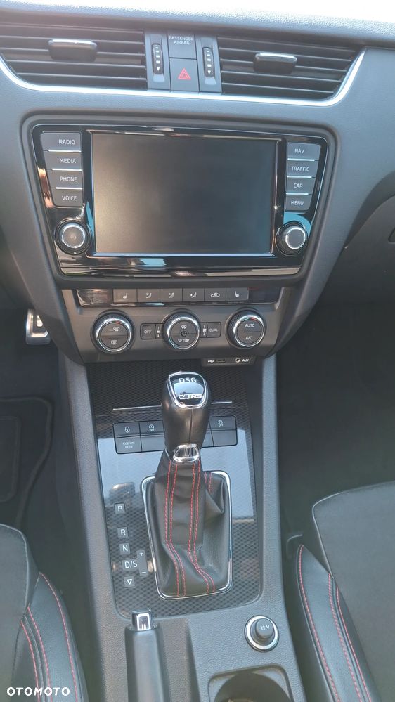 Skoda Octavia 2.0 TDI DSG RS - 15