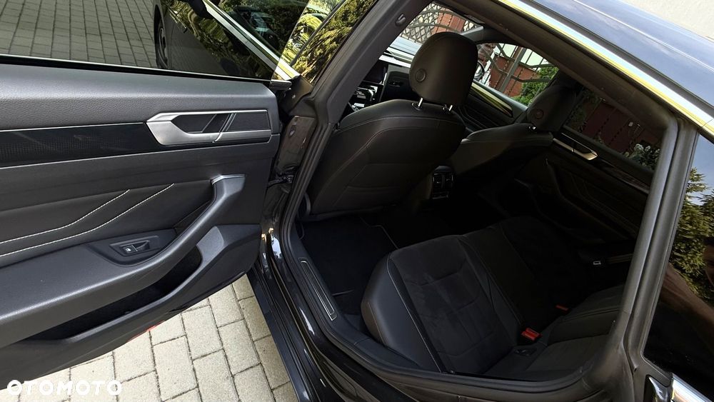 Volkswagen Arteon 2.0 TSI R-Line DSG - 17