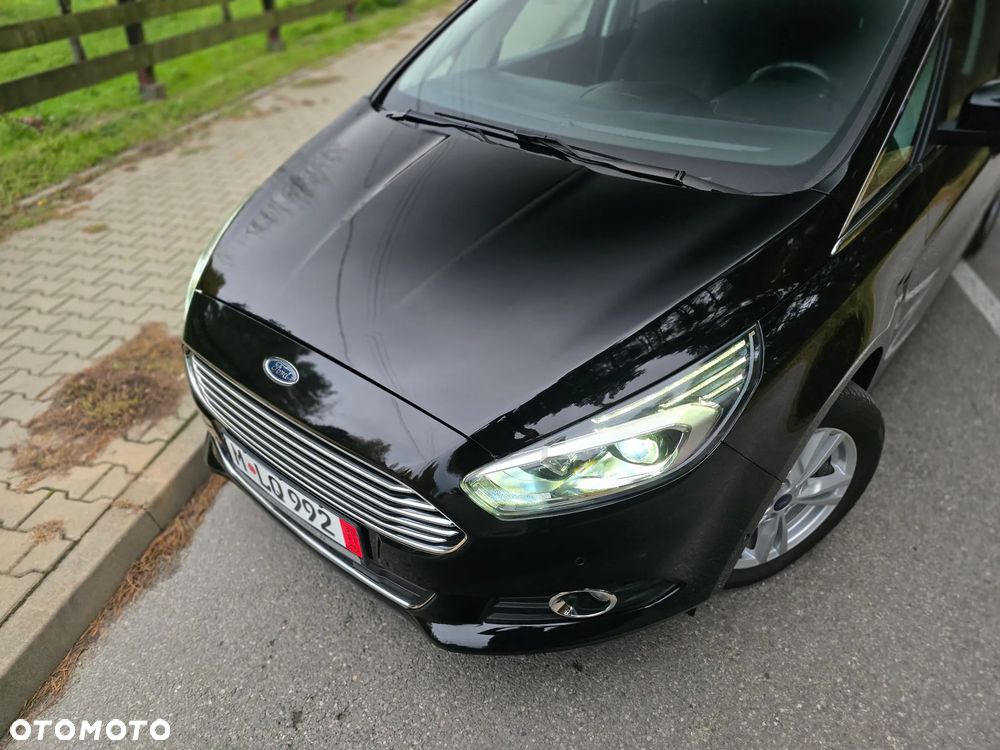 Ford S-Max 2.0 EcoBlue Allrad TITANIUM - 38