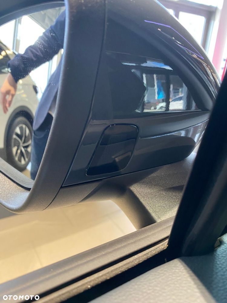 Volkswagen Tiguan - 13