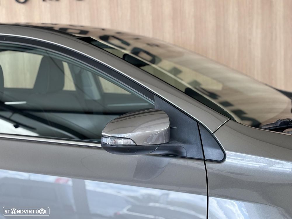 Toyota Corolla - 2