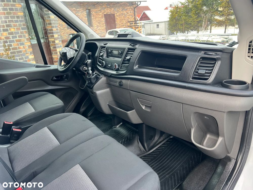 Ford Transit - 10