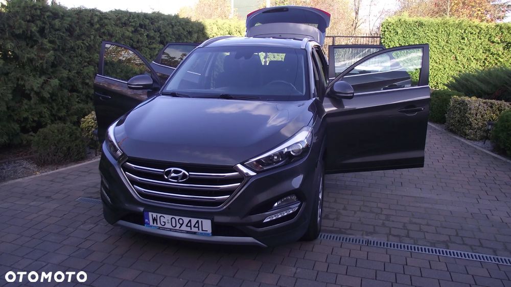 Hyundai Tucson 1.6 GDI BlueDrive Design 2WD - 22