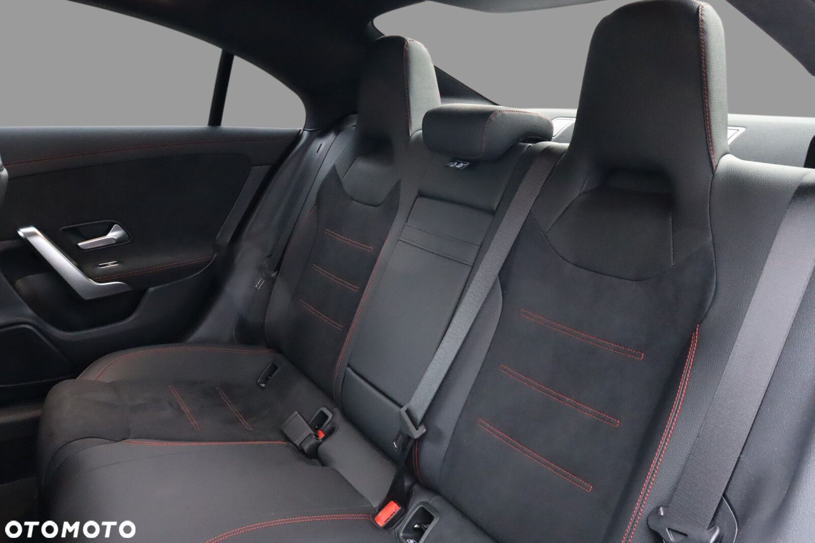 Mercedes-Benz CLA 200 AMG Line 7G-DCT - 16