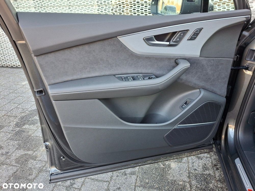Audi Q7 - 8