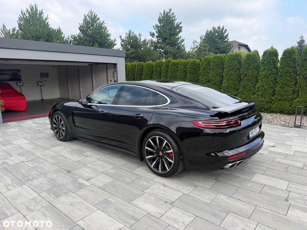 Porsche Panamera Turbo - 16