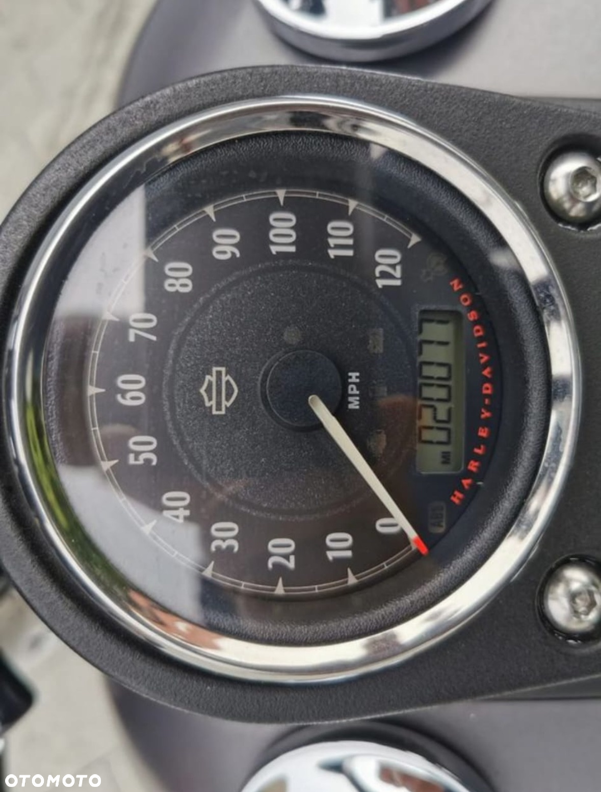Harley-Davidson Dyna Street Bob - 6