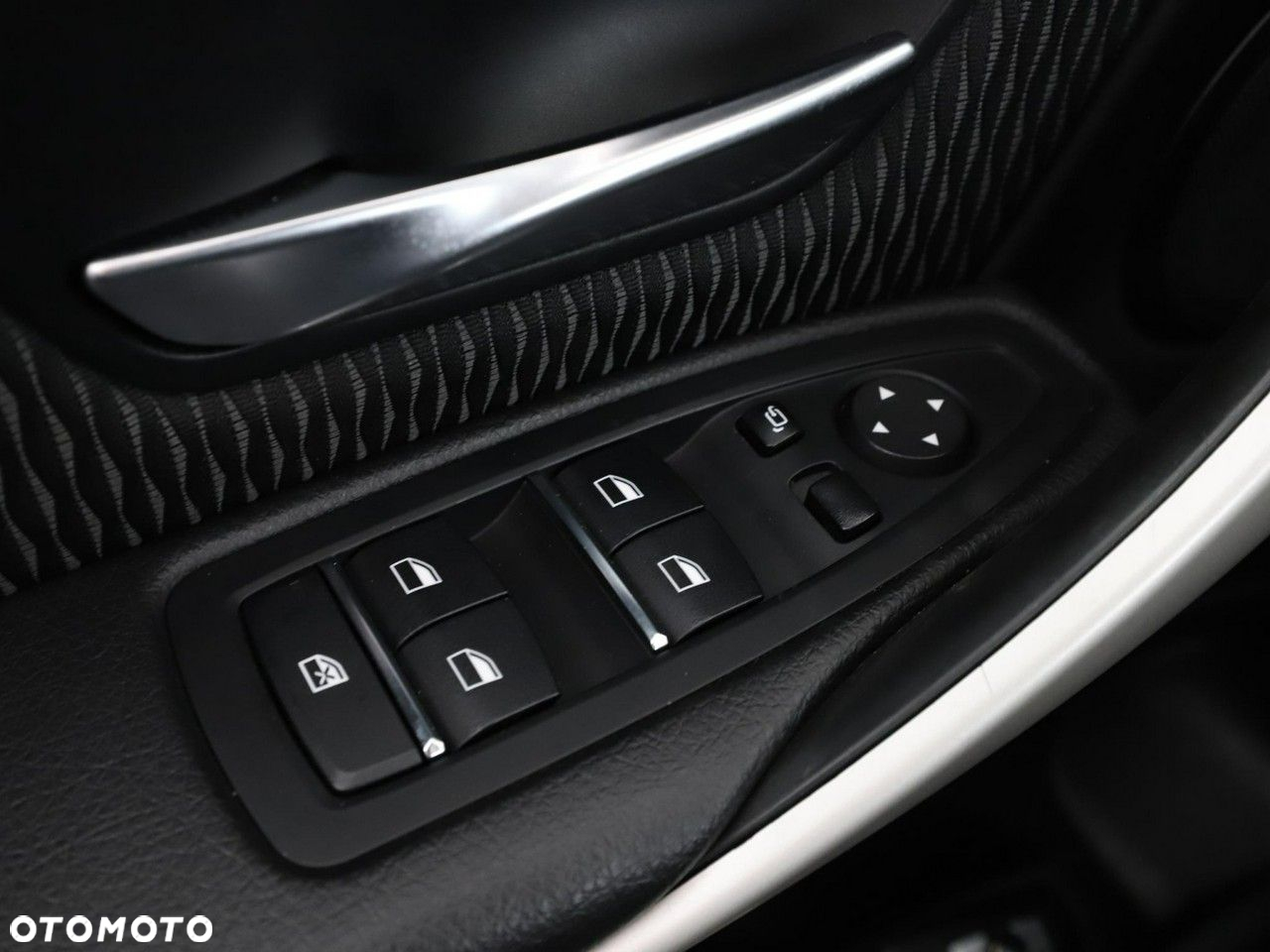 BMW Seria 3 - 34