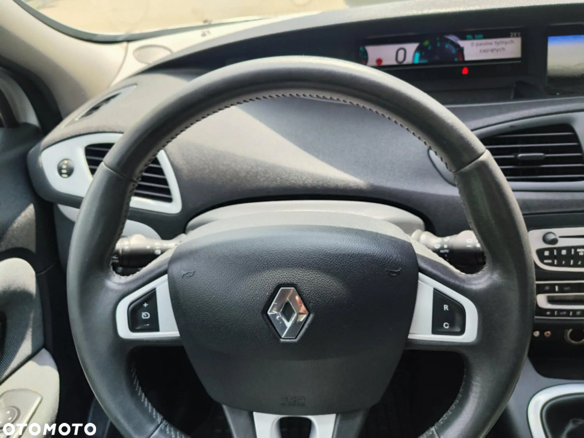 Renault Scenic 1.5 dCi Dynamique - 29