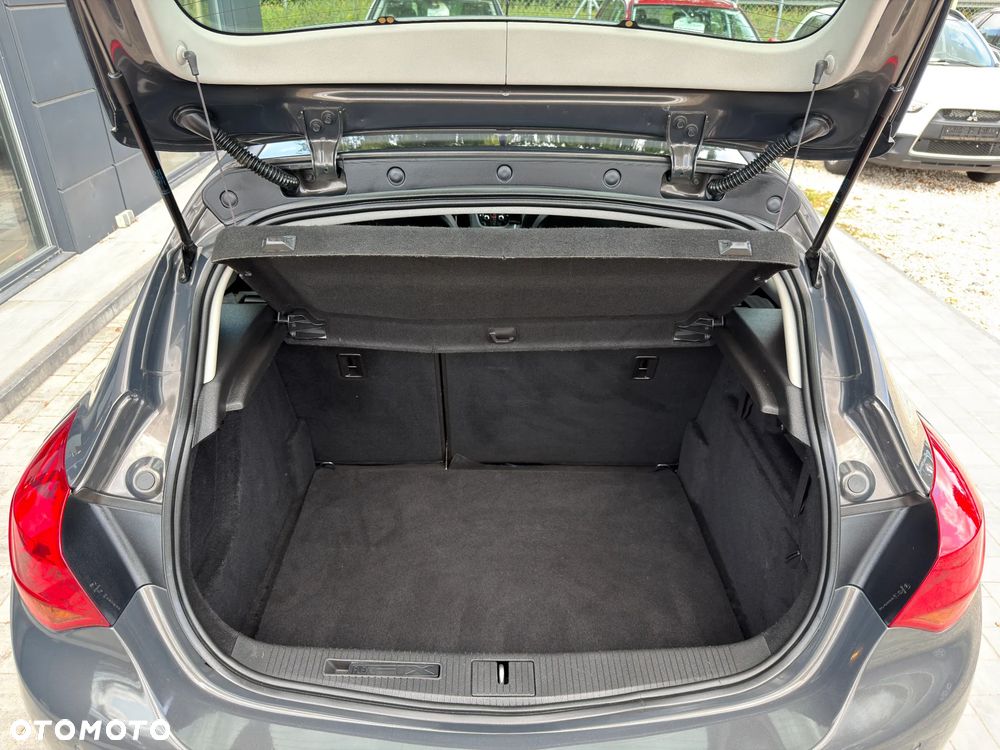 Opel Astra 1.4 Essentia - 21