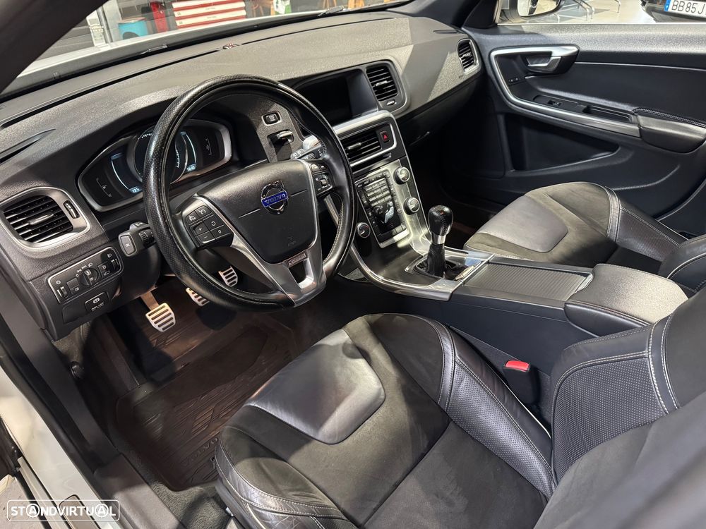 Volvo V60 1.6 D2 Drive R-Design Start/Stop - 21