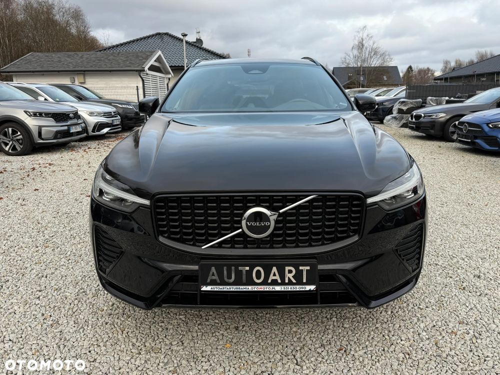 Volvo XC 60 B4 D AWD Ultimate Dark - 2