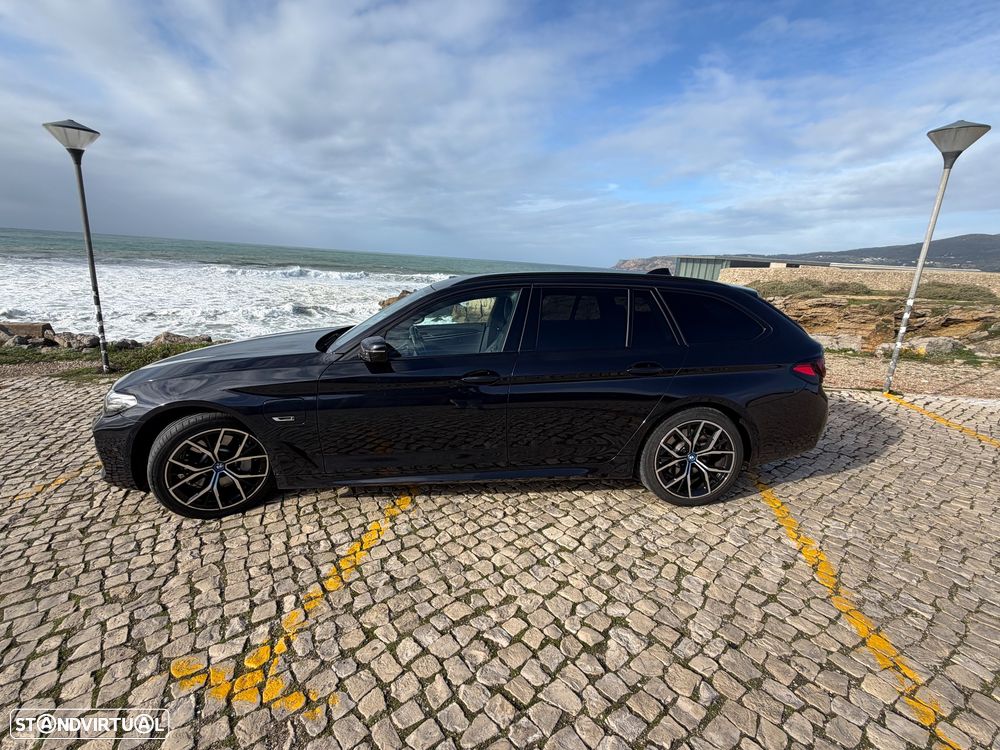 BMW 530 e Pack Desportivo M - 4