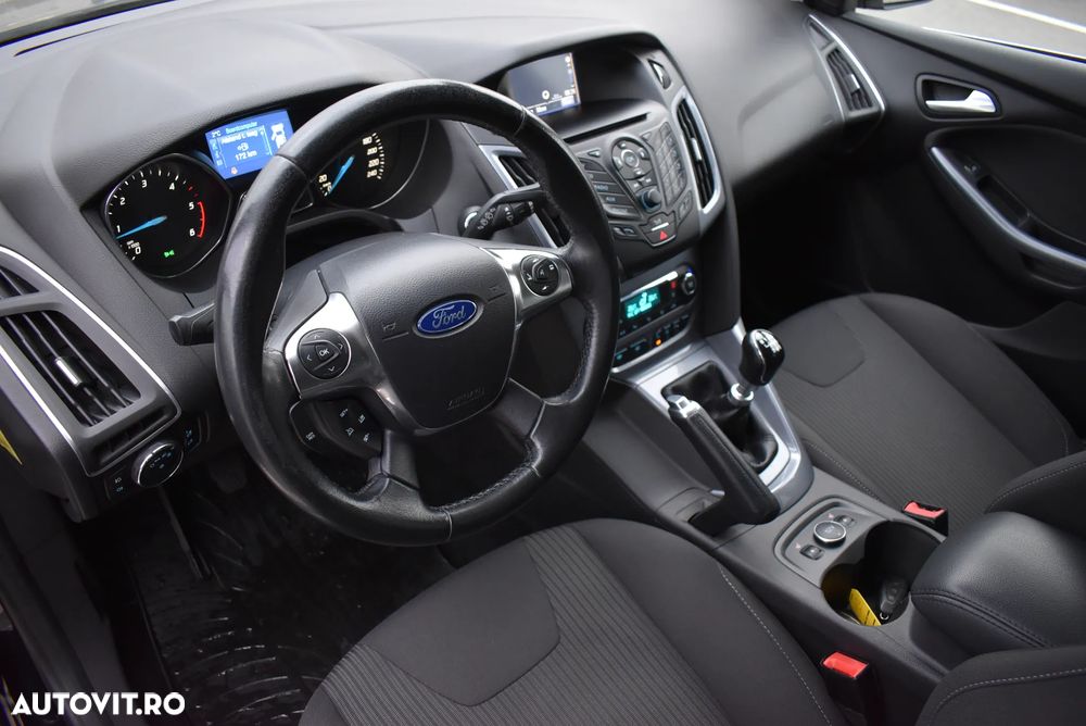 Ford Focus 1.6 TDCI DPF Start-Stopp-System Titanium - 6