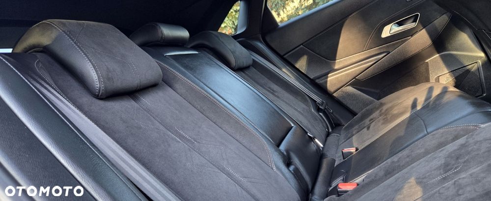 DS Automobiles DS 7 Crossback - 11
