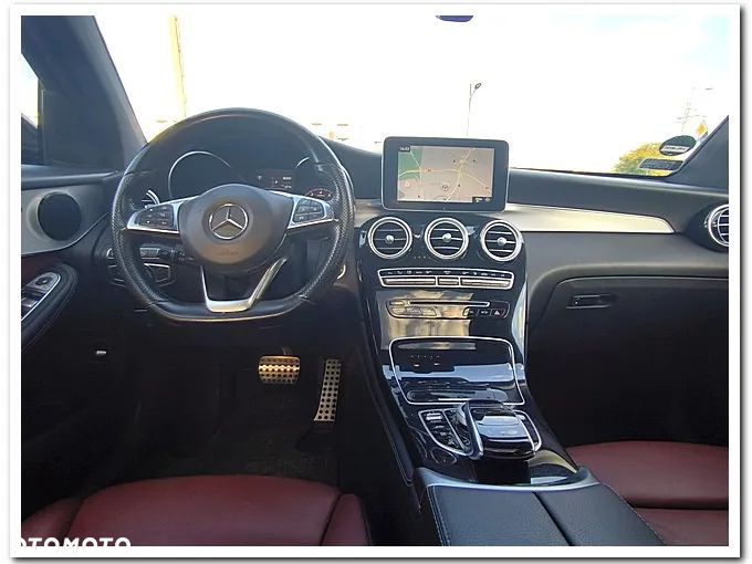 Mercedes-Benz GLC - 33
