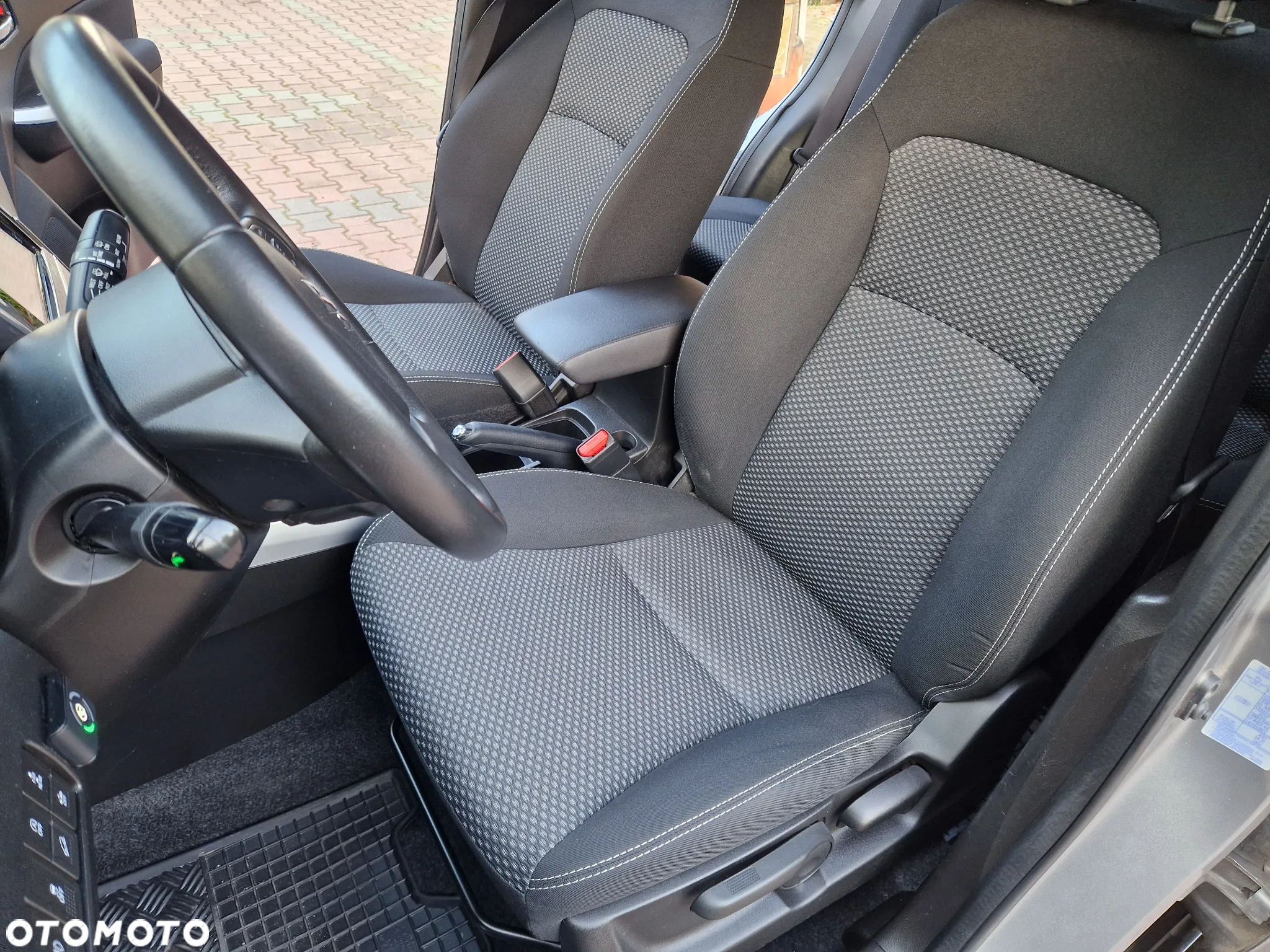 Suzuki Vitara 1.6 Premium 4WD - 22