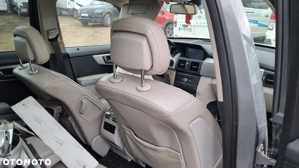 Mercedes-Benz GLK 220 CDI DPF BlueEFFICIENCY 7G-TRONIC SPORT EDITION - 19