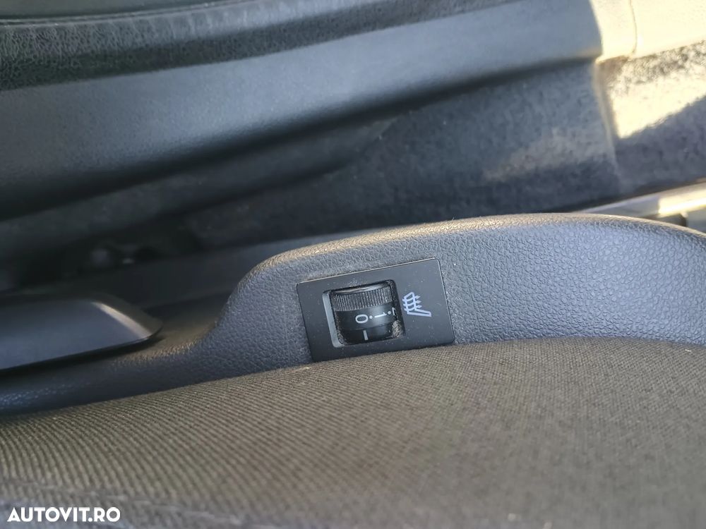 Peugeot 3008 1.6 HDI FAP BVMP6 Confort Pack - 12